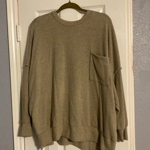 Zenana fleece-feel tan sweater w pocket. Super soft. Size large.